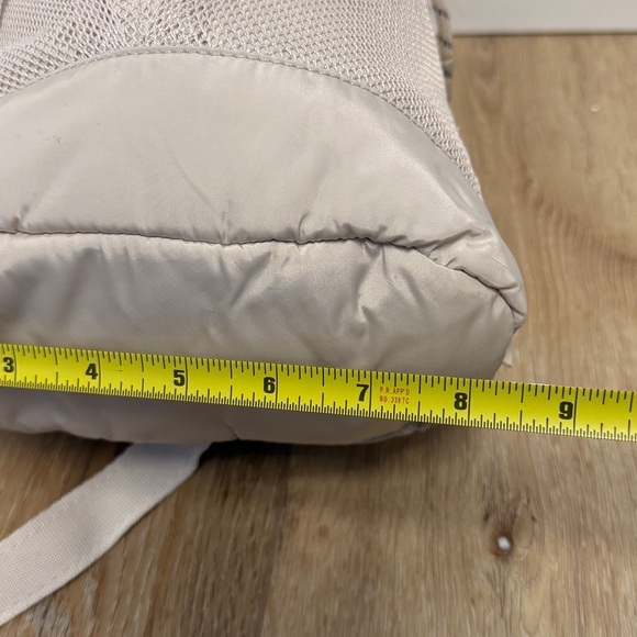 Dagne Dover nova sling bag. Color moonbeam. - Picture 10 of 13